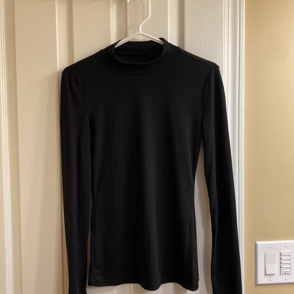 Black long sleeve turtle neck